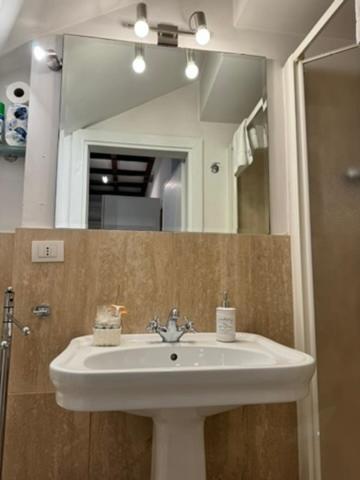 Margana Design Apartment Рим Экстерьер фото
